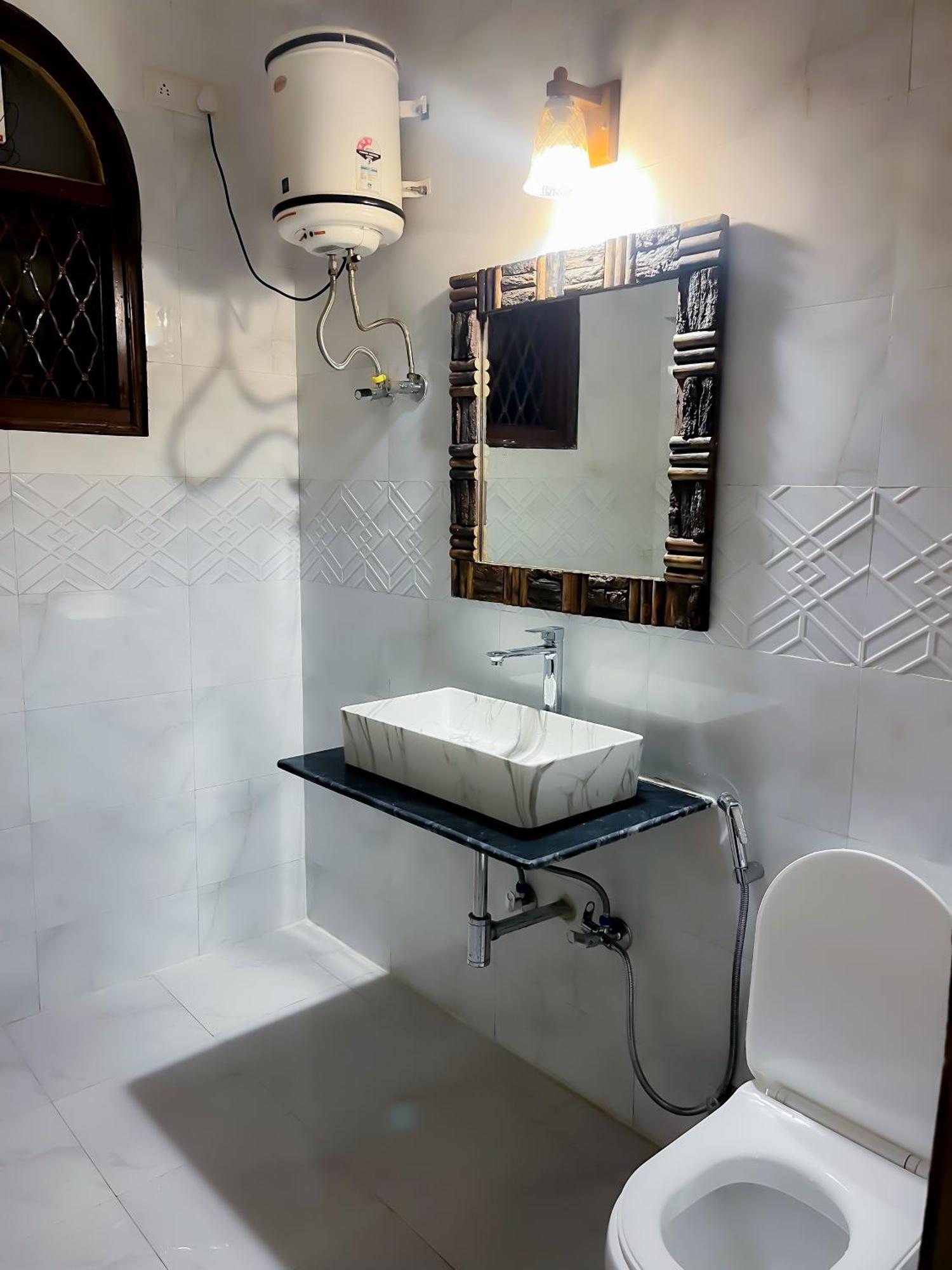 Atharva'S Homestay, Nehru Enclave Нью-Делі Екстер'єр фото